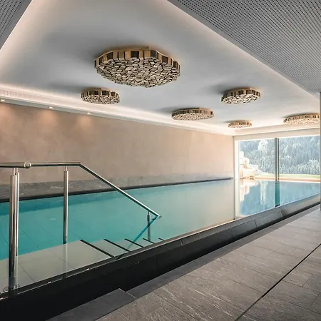 Aparthotel Luech De Costa 5*