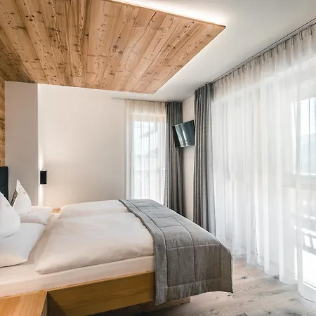 Aparthotel Luech De Costa 5*